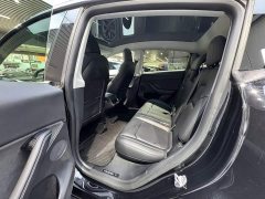 Tesla Model Y Rear-Wheel Drive - ფოტო 13