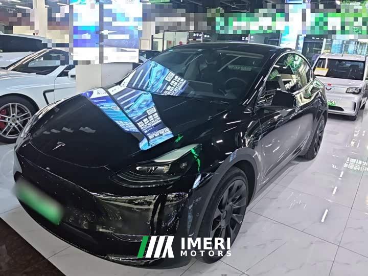 Tesla Model Y Standard Range RWD
