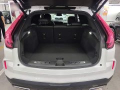 Cadillac XT4 28T FWD Luxury - ფოტო 19