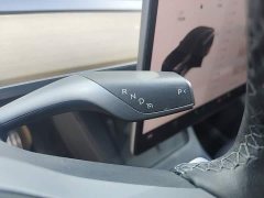 Tesla Model Y Standard Range RWD - ფოტო 14