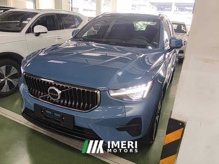 Volvo XC40 B3 Smart Remote Luxury Edition - ავტომობილი ჩინეთიდან