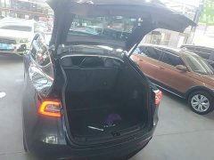 Tesla Model Y Rear-Wheel Drive - ფოტო 19