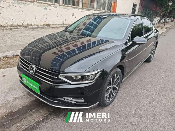 Volkswagen Magotan 330TSI DSG Advance