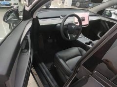 Tesla Model Y Rear-Wheel Drive - ფოტო 16