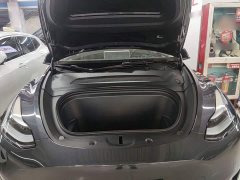 Tesla Model Y Rear-Wheel Drive - ფოტო 20