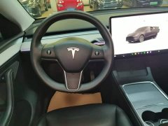 Tesla Model Y Rear-Wheel Drive - ფოტო 11