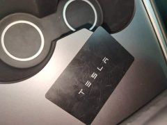 Tesla Model Y Rear-Wheel Drive - ფოტო 9