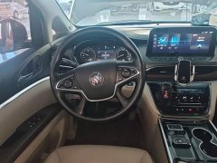 Buick GL8 Land Business Class 652T Luxury - ფოტო 11