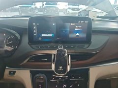 Buick GL8 Land Business Class 652T Luxury - ფოტო 13