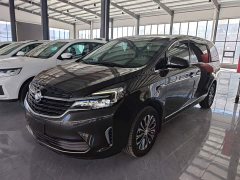 Buick GL8 Land Business Class 652T Luxury - ფოტო 2
