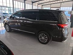 Buick GL8 Land Business Class 652T Luxury - ფოტო 5