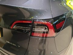 Tesla Model Y Long Range All-Wheel Drive 3D7 - ფოტო 8