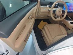 AITO Landian E5 PLUS 2026 120km Max First Edition 7-seater - ფოტო 16