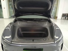 Tesla Model Y Rear-Wheel Drive - ფოტო 20