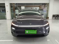 Tesla Model Y Rear-Wheel Drive - ფოტო 3