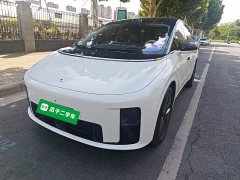 Li Auto i8 Standard Edition - ფოტო 1
