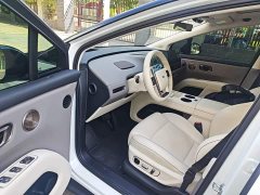 Li Auto i8 Standard Edition - ფოტო 16
