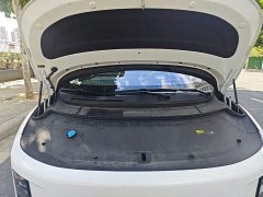 Li Auto i8 Standard Edition - ფოტო 20