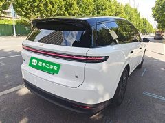 Li Auto i8 Standard Edition - ფოტო 7