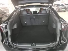 Tesla Model Y Rear-Wheel Drive - ფოტო 19