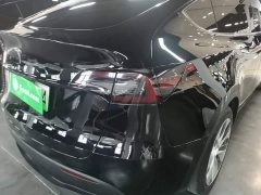 Tesla Model Y Rear-Wheel Drive - ფოტო 8