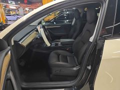 Tesla Model Y Long Range All-Wheel Drive - ფოტო 11