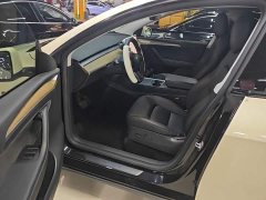 Tesla Model Y Long Range All-Wheel Drive - ფოტო 12