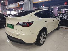 Tesla Model Y Long Range All-Wheel Drive - ფოტო 5