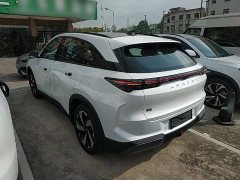 BAIC ARCFOX Alpha T5 2026 Extended Range 1215 Yuan Jing Zhi Xing Version - ფოტო 5