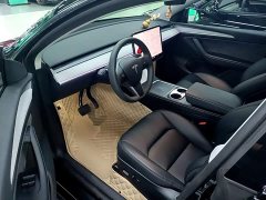 Tesla Model Y Rear-Wheel Drive - ფოტო 16