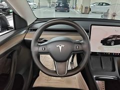 Tesla Model Y Rear-Wheel Drive - ფოტო 11
