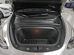Tesla Model Y Rear-Wheel Drive - ფოტო 20