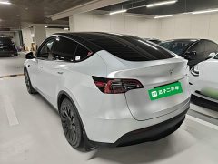 Tesla Model Y Rear-Wheel Drive - ფოტო 5
