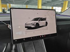 Tesla Model Y Rear-Wheel Drive - ფოტო 13