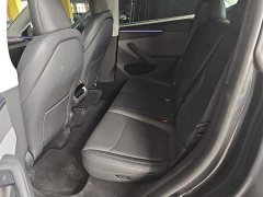 Tesla Model Y Rear-Wheel Drive - ფოტო 17