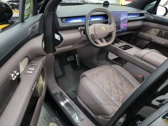 NIO ES8 2026 Six-Seat Executive Luxury Edition - ფოტო 16