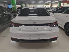 Hyundai Elantra 1.5L CVT GLX Elite - ფოტო 6