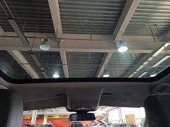 Land Rover Discovery Sport 200PS Family Edition 5-seater - ფოტო 18