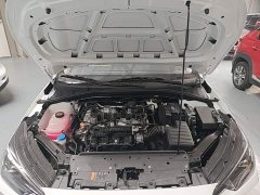 SAIC MG i5 1.5L CVT Luxury - ფოტო 20