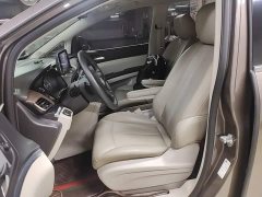 Buick GL8 Land Official Business Class 652T Comfort Edition - ფოტო 15