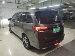Buick GL8 Land Official Business Class 652T Comfort Edition - ფოტო 5