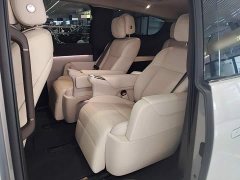 Li Auto Li Xiang MEGA Ultra - ფოტო 17