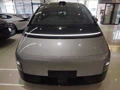 Li Auto Li Xiang MEGA Ultra - ფოტო 3