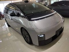 Li Auto Li Xiang MEGA Ultra - ფოტო 4
