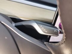 Tesla Model Y Rear-Wheel Drive - ფოტო 14