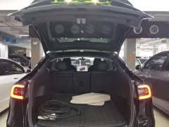 Tesla Model Y Rear-Wheel Drive - ფოტო 19