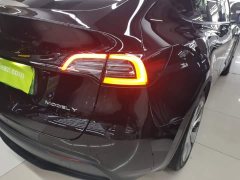 Tesla Model Y Rear-Wheel Drive - ფოტო 8