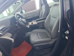 Toyota Grevias 2.5L Hybrid Premium Plus Edition - ფოტო 15