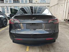 Tesla Model Y Rear-Wheel Drive - ფოტო 4