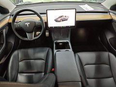 Tesla Model 3 Performance All-Wheel Drive - ფოტო 10